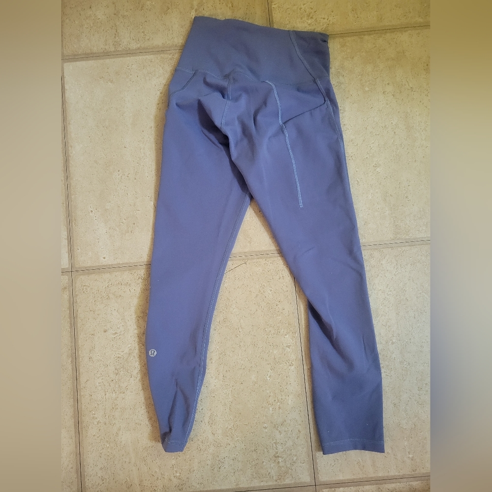 Lululemon wunder train with pockets